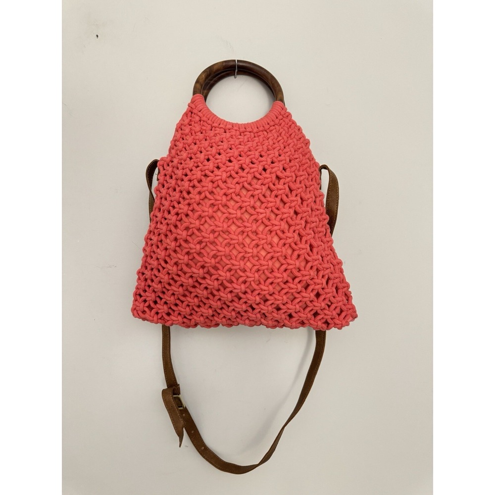 Sigrid Olsen knit boho bag Coral Macrame Crossbody With Brown Wood ‎ Handle